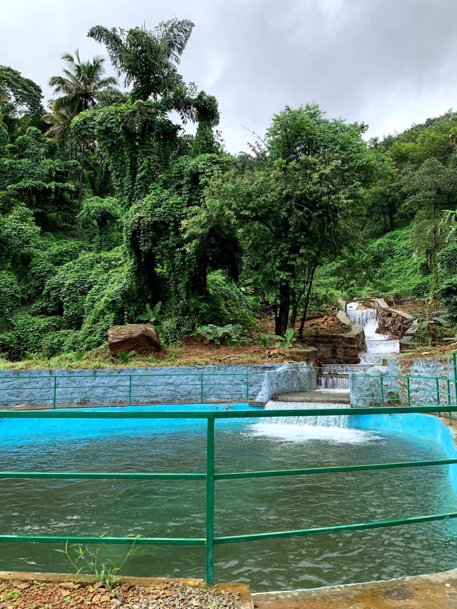 Royal Mount Inn Resorts Paithalmala Экстерьер фото